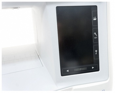 Швейная машина Janome Skyline S7