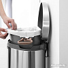 Brabantia FlatBack+ 40 л (стальной матовый с защитой от отпечатков)