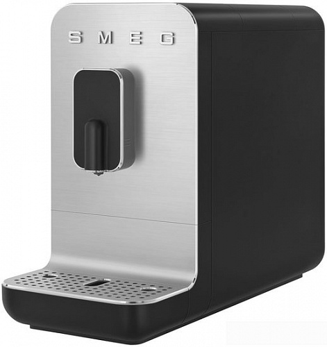 Эспрессо кофемашина Smeg BCC01BLMEU