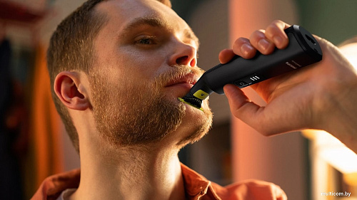 Универсальный триммер Philips OneBlade Pro 360 Face + Body QP6542/15