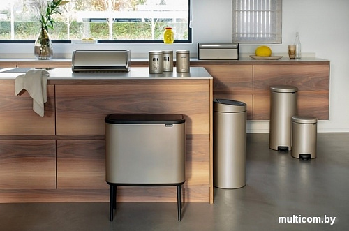 Brabantia Pedal Bin NewIcon 30 л (шампань)