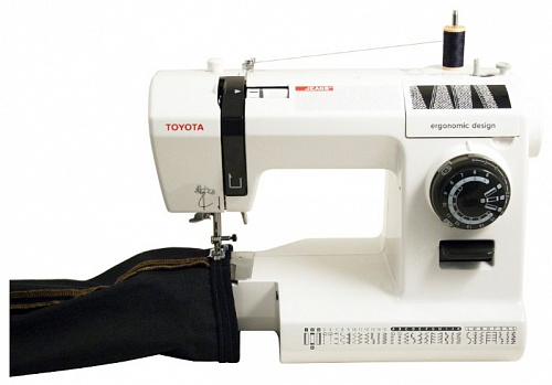 Швейная машина TOYOTA Jeans 34 CT