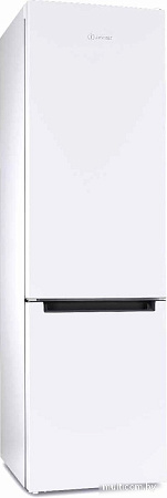 Холодильник Indesit DS 3200 W