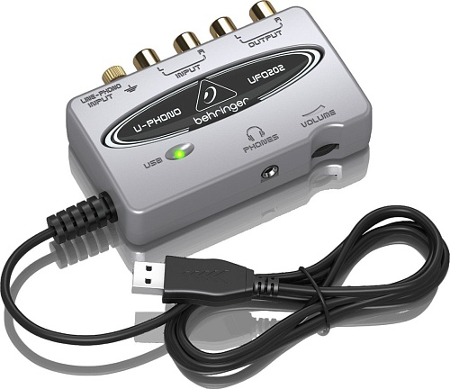 Аудиоинтерфейс Behringer UFO202
