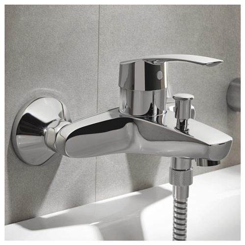 Однорычажный смеситель Grohe Eurosmart New 33300002