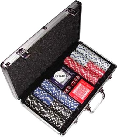 Настольная игра Zez Набор для покера в чемодане 300 фишек B-1