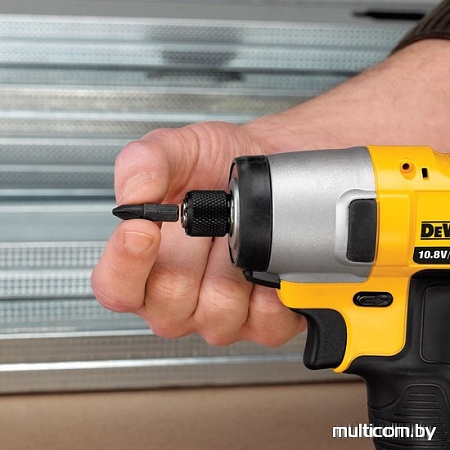 Шуруповерт DeWalt DCF815D2