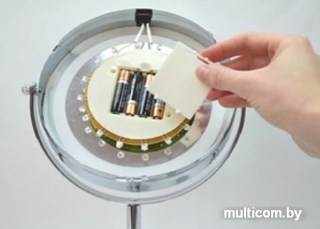 Косметическое зеркало Medisana CM 840