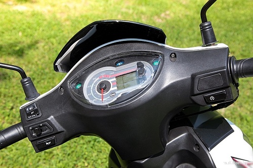 Скутер SYM Symphony SR 125 (белый)