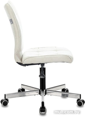 Офисный стул Бюрократ CH-330M/VELV20 (бежевый)