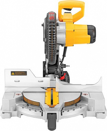 Дисковая пила DeWalt DW713