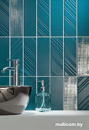 Керамическая плитка Tubadzin S-Nesi bar Blue Str (237x73)