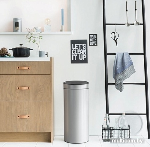 Brabantia Touch Bin New 30 л (серый металлик)