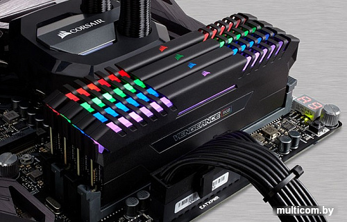 Оперативная память Corsair Vengeance RGB 2x8GB DDR4 PC4-23400 CMR16GX4M2Z2933C16