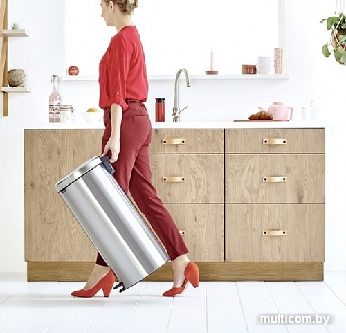 Brabantia Pedal Bin NewIcon 30 л (стальной матовый)