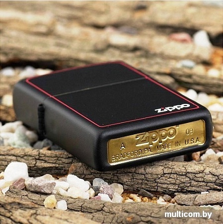 Зажигалка Zippo Classic 218ZB Black Matte