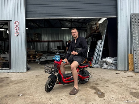 Электроскутер VOLT EVO (красный)