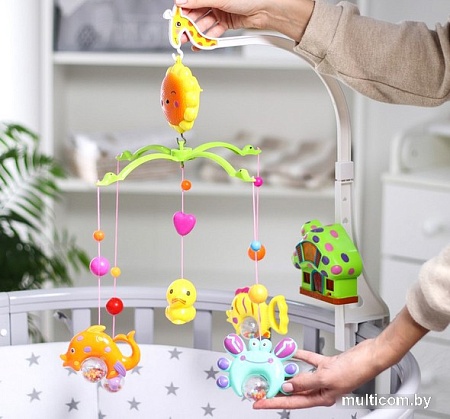 Музыкальная карусель Крошка Я Пряничный домик Подводный мир 2810201