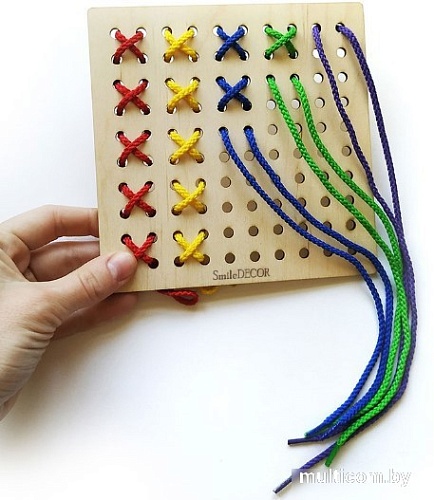 Развивающая игрушка Smile Decor Шнуровка. Монтессори Квадрат П613
