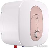 Накопительный электрический водонагреватель Royal Clima Quattro RWH-Q15-FE