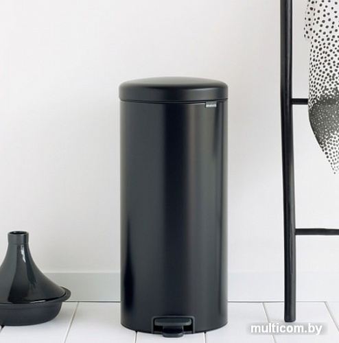 Brabantia Pedal Bin NewIcon 30 л (черный матовый)