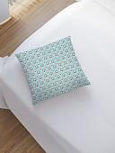 Чехол на подушку JoyArty Северные мишки с подарком sl_380863