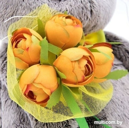 Мягкая игрушка Basik & Co Басик с букетом оранжевых пионов (22 см)