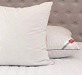 Спальная подушка Kariguz DeLuxe ДЛ10-5 (68x68)