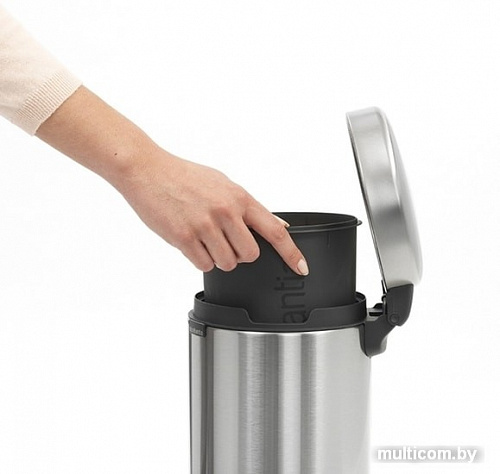 Brabantia Pedal Bin NewIcon 3 л (стальной с защитой от отпечатков)