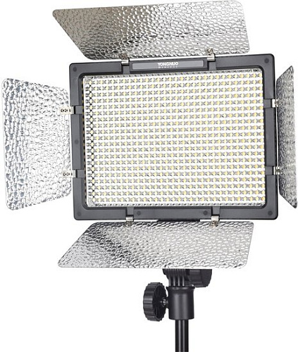 Лампа Yongnuo YN-600 L II LED 3200-5500K