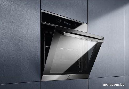 Электрический духовой шкаф Electrolux SenseCook 700 EOE7F31X