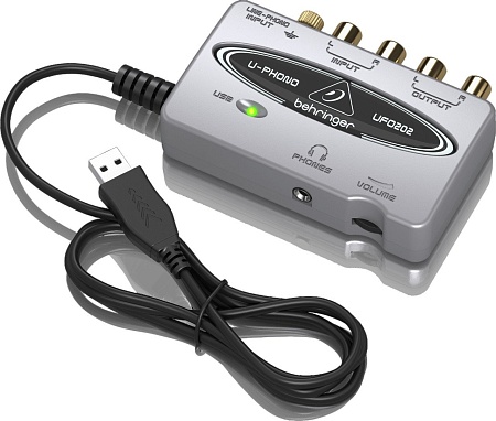 Аудиоинтерфейс Behringer UFO202