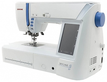 Швейная машина Janome Skyline S7