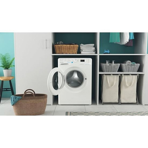 Стиральная машина Indesit BWSA 61051 WWV RU