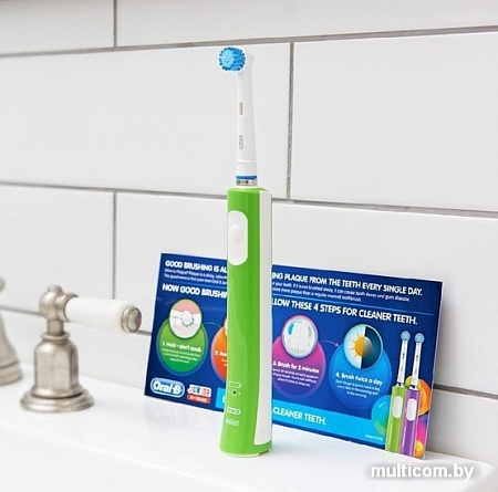 Электрическая зубная щетка Braun Oral-B Junior For Children Aged 6+ D16.535.1 (зеленый)