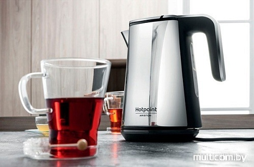 Чайник Hotpoint-Ariston WK 24E UP0