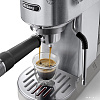Рожковая кофеварка DeLonghi Dedica EC890.M