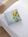 Чехол на подушку JoyArty Желтые тюльпаны на деревянных досках sl_59399