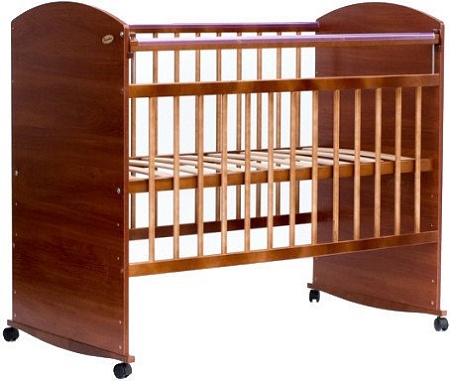 Детская кроватка Bambini Элеганс М 01.10.06 (светлый орех)