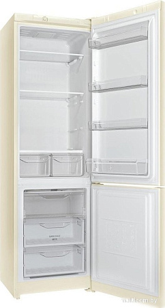 Холодильник Indesit DS 3200 E