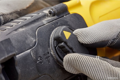 Перфоратор Stanley SFMEH210K (кейс)