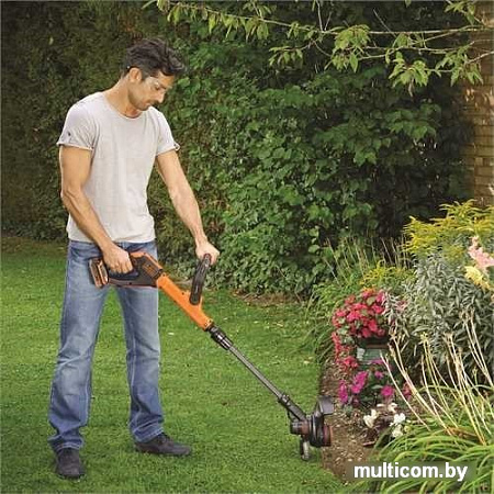 Триммер Black & Decker STC1820PC