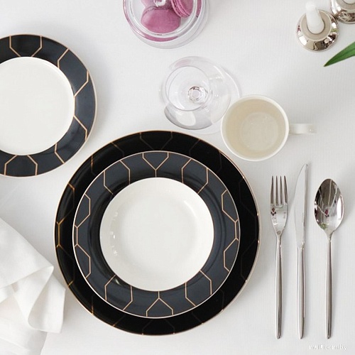 Тарелка обеденная Nadoba Mari Ella 901410