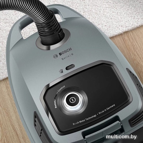 Пылесос Bosch BGB6X330