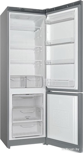 Холодильник Indesit DS 3200 G
