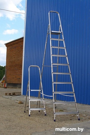 Лестница-стремянка Алюмет алюминиевая AM704