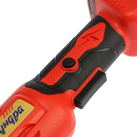 Угловая шлифмашина Tundra 10073493 (с 1-им АКБ)