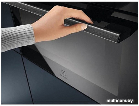 Микроволновая печь Electrolux EVM8E08Z
