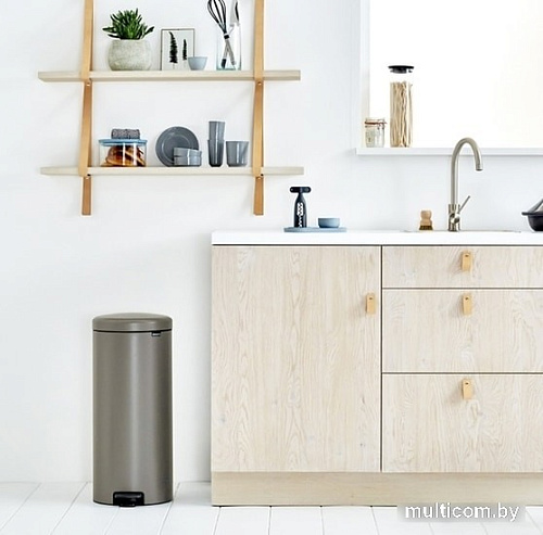 Brabantia Pedal Bin NewIcon 30 л (платиновый)