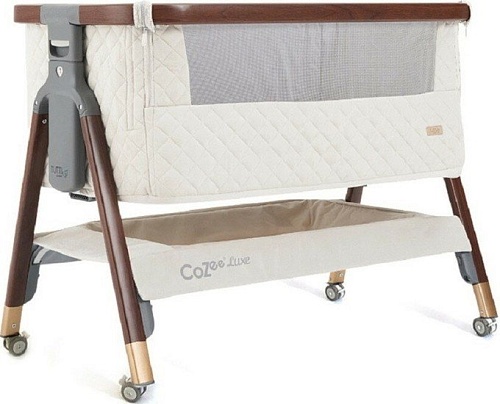 Приставная детская кроватка Tutti Bambini CoZee Luxe с колесами (walnut/cream)